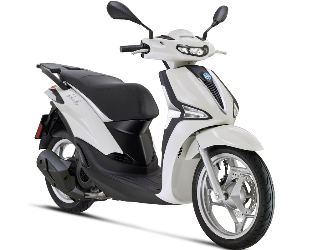 Piaggio skuter — servis u Auto Centru Đorđević Ćuprija